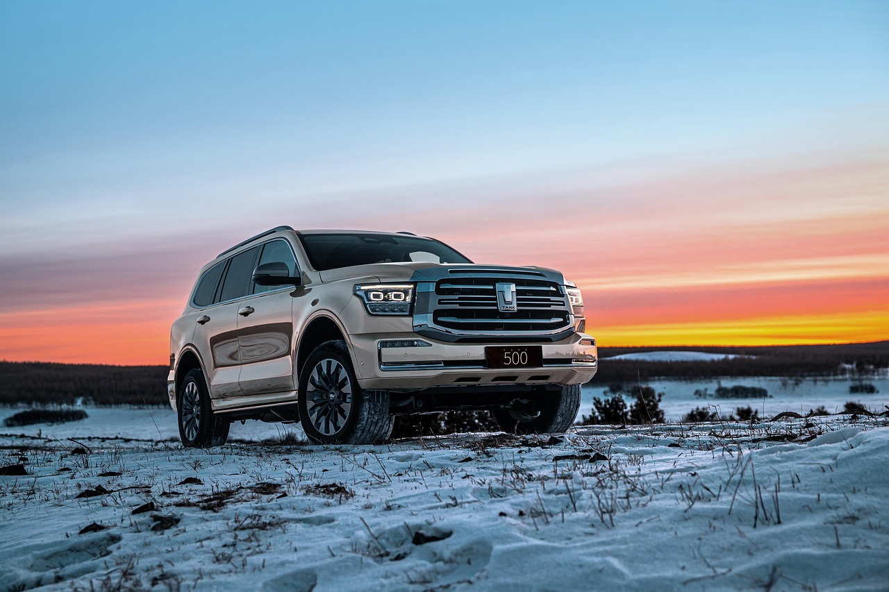 Explore the Tank 500 Exterior