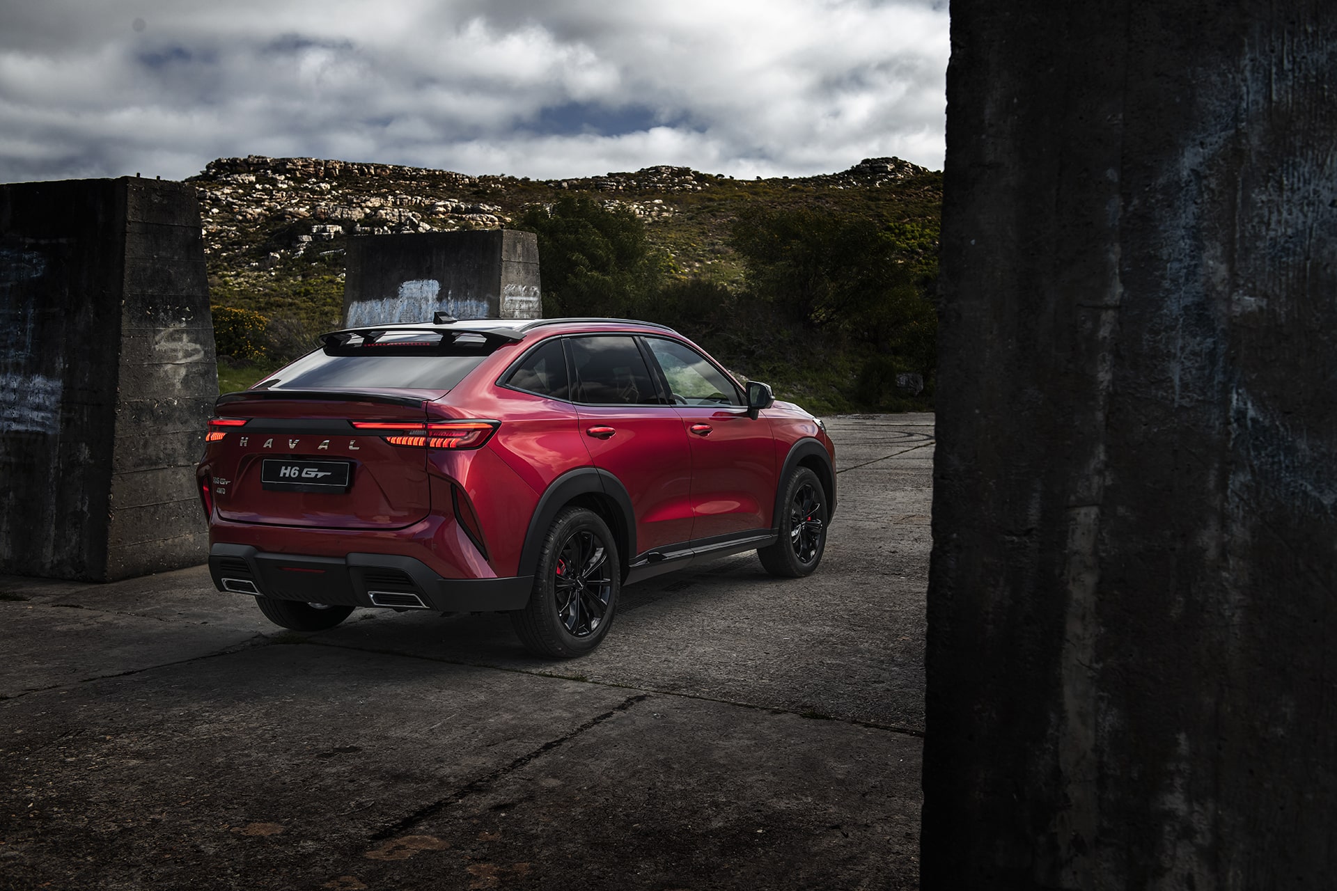 Explore the Haval H6 GT Exterior Connectivity Features