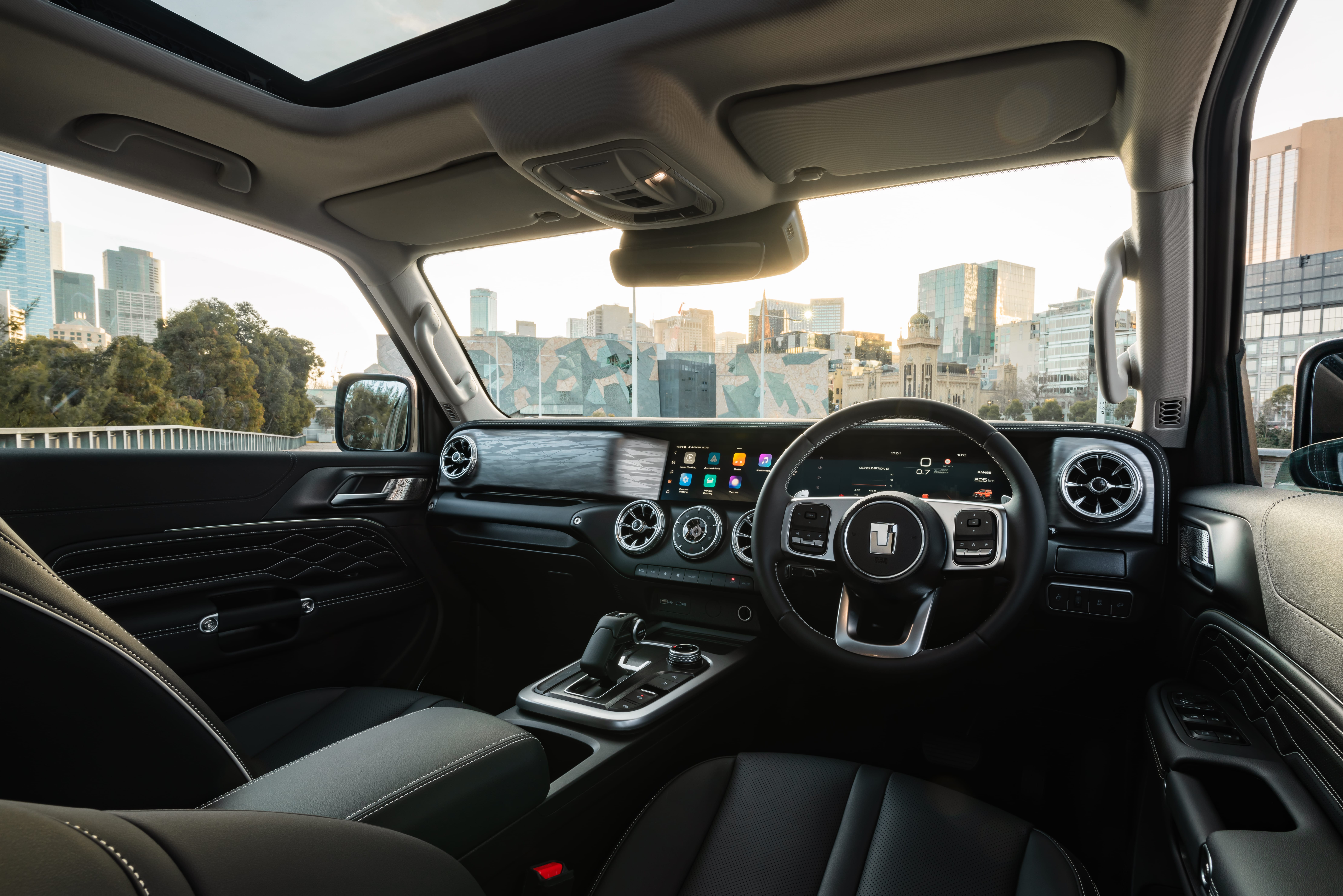 Explore the Tank 300 Interior